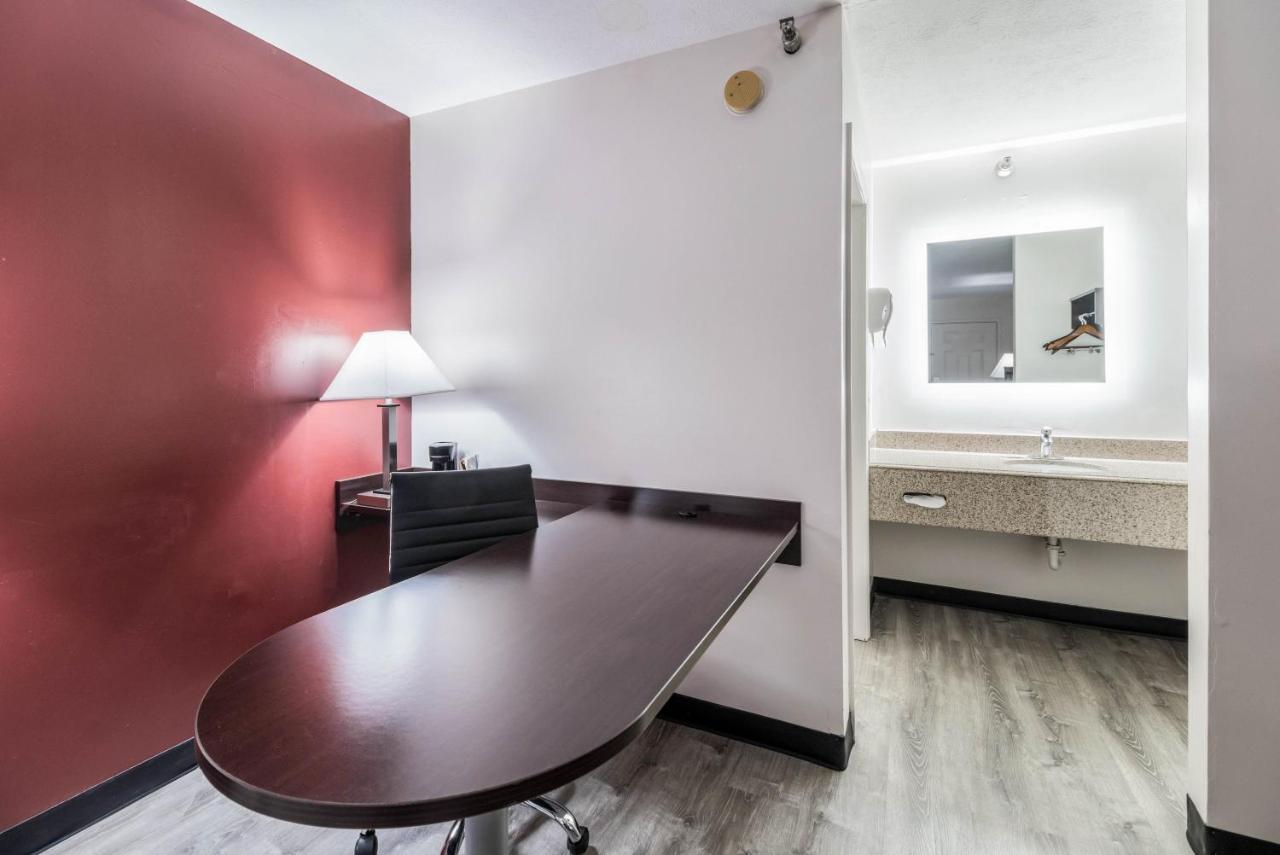 Red Roof Inn Cadiz Εξωτερικό φωτογραφία