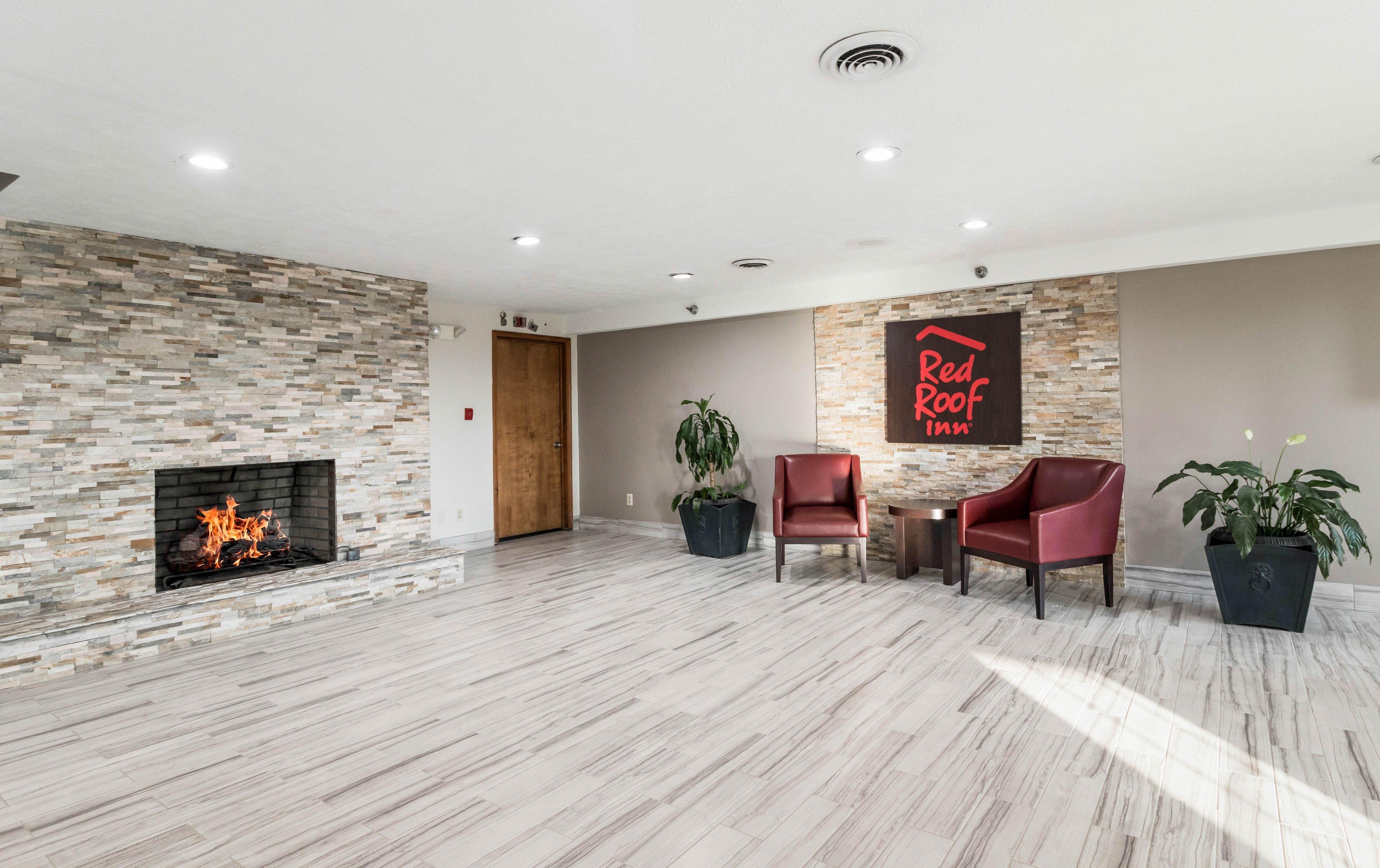 Red Roof Inn Cadiz Εξωτερικό φωτογραφία